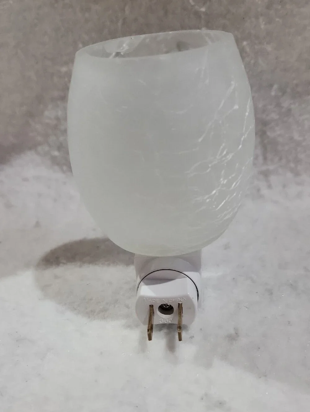 Cracker Barrel White Glass Hummingbirds And Butterfly Plug In Night Light New